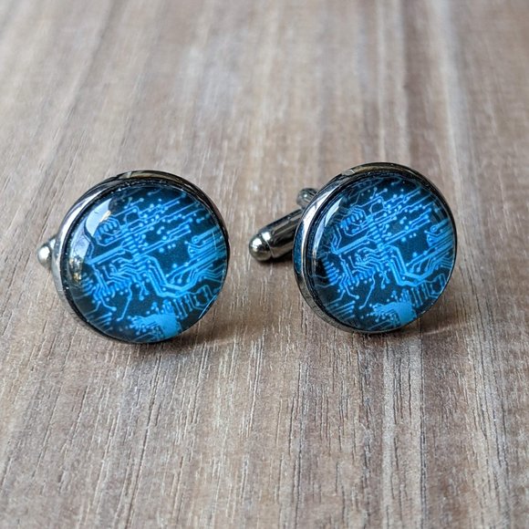 Glass Dome Cuff Links with Printed Circuit Boards in Blue, Shiny Gunmetal-Plated - Picture 10 of 16